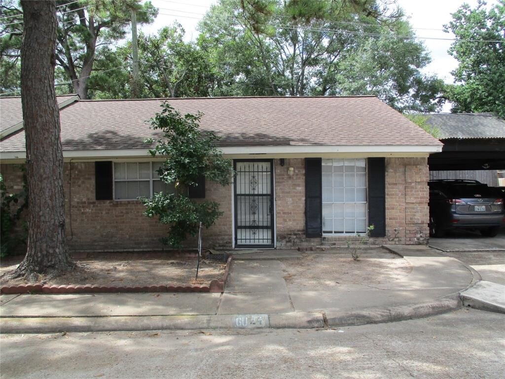 Primary Photo - 10122 Shadow Wood Dr