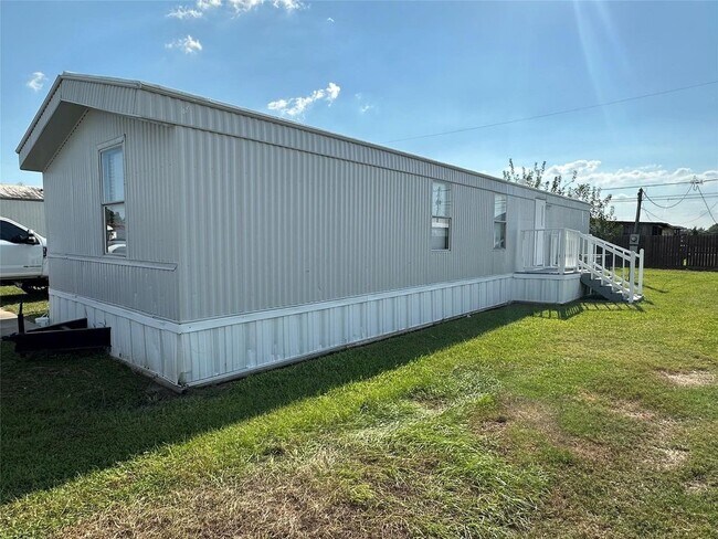 Foto del edificio - 2021 N Battlebell Rd