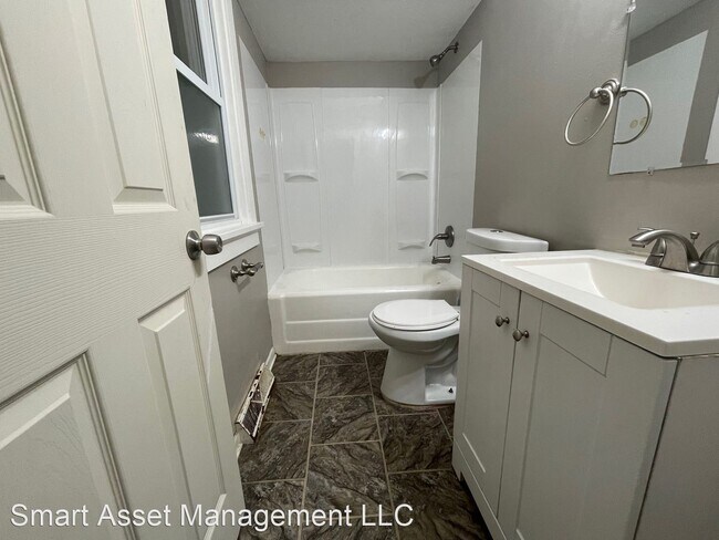 Building Photo - 3 br, 1 bath House - 4843 N 72nd St.