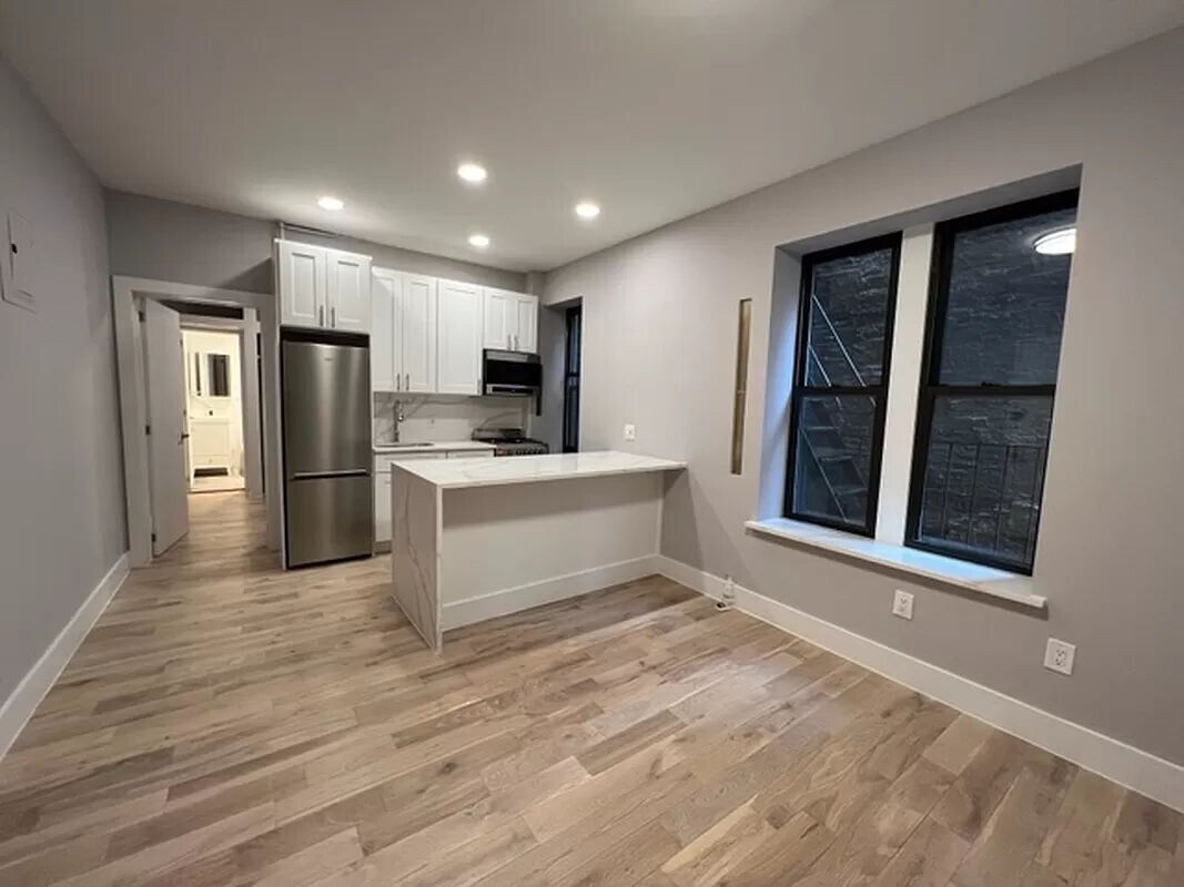 Foto principal - 100 W 139th ST