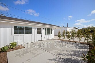 Building Photo - 243 E 20th St