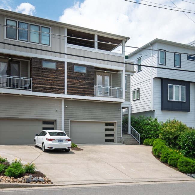 Photo - 1002A Southside Ave Townhome