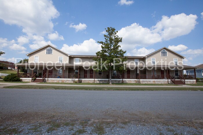 Primary Photo - 419 Barnhardt Cir