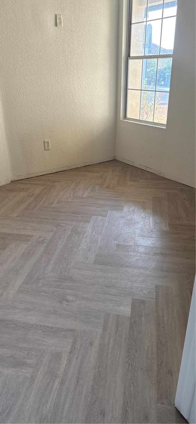 Foto del edificio - 7206 Ravenhill St