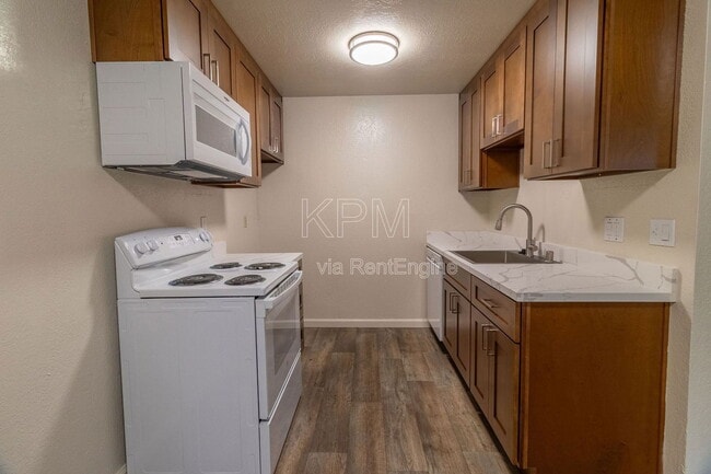 Building Photo - 4332 Pacific Ave