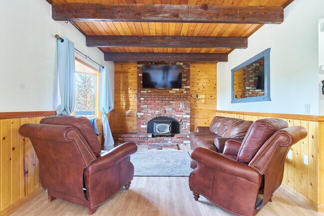 Foto del edificio - 509 Wallace Ln