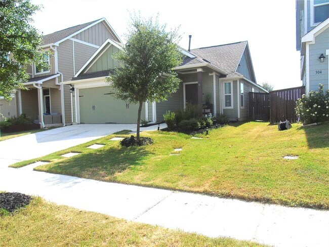 Foto del edificio - 308 Majestic Cedar Ct