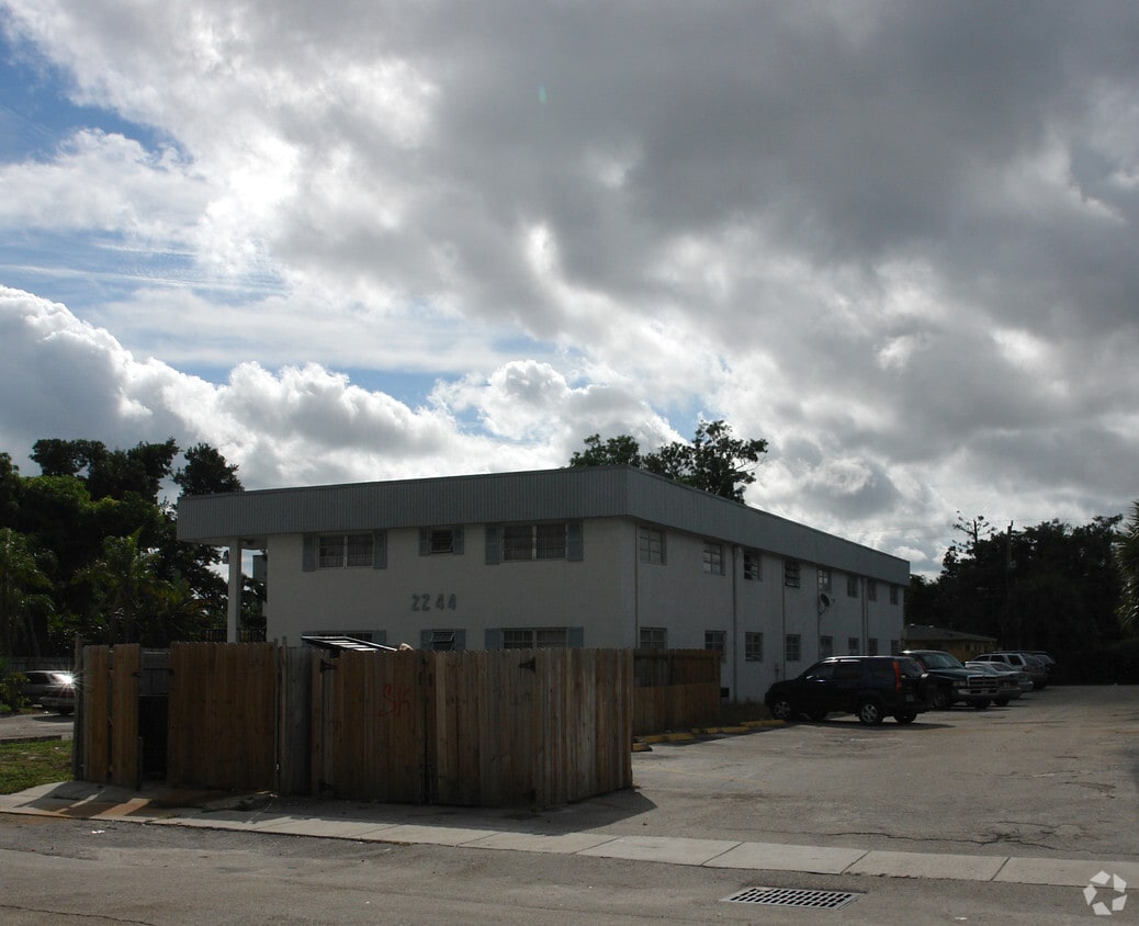 2244 Madison St, Hollywood, FL 33020 Apartments in Hollywood, FL