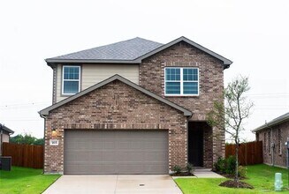 Building Photo - 165 Bradford Dr