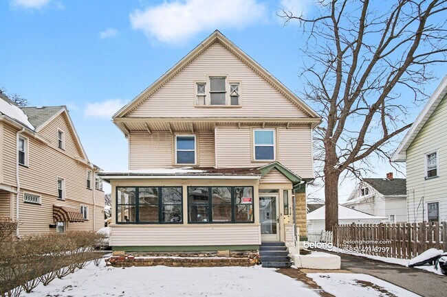 Foto del edificio - 312 Sawyer St