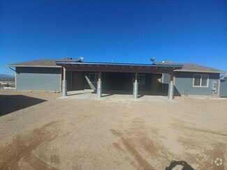 Building Photo - 354 W Hollamon St