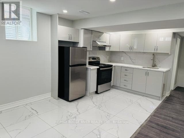 Building Photo - 10 Bons Ave