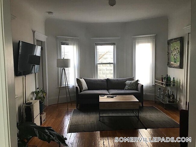 Foto del edificio - 50 Holyoke Rd