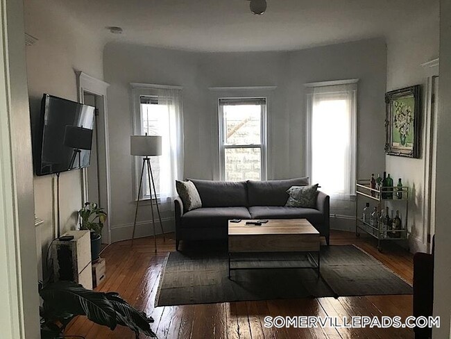 Building Photo - 50 Holyoke Rd