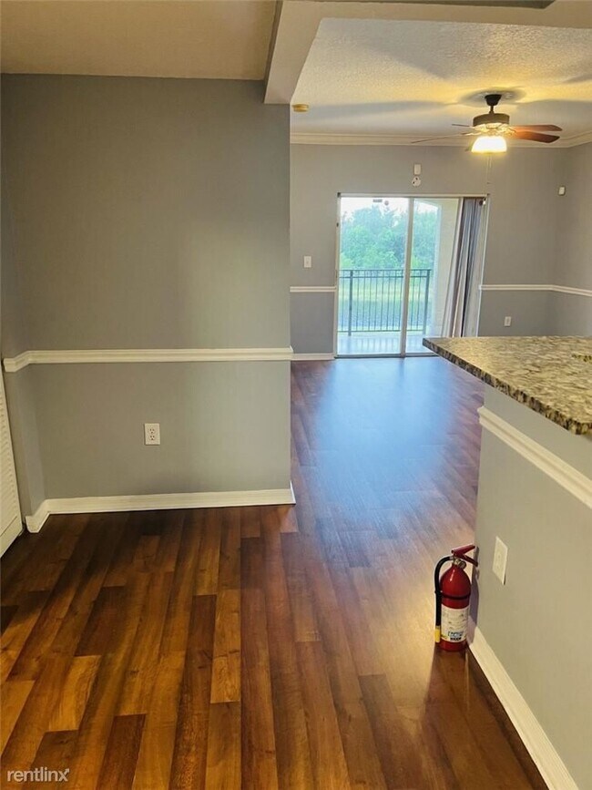 Foto del edificio - 3 br, 2 bath Condo - 231 SW 116th Ave # 19...