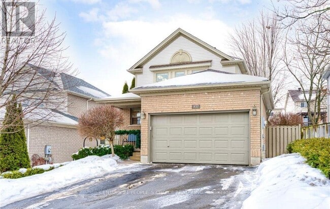 Building Photo - 102 Briarmeadow Crescent