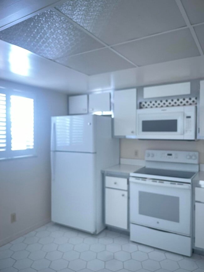 Building Photo - 250 John F Kennedy Dr