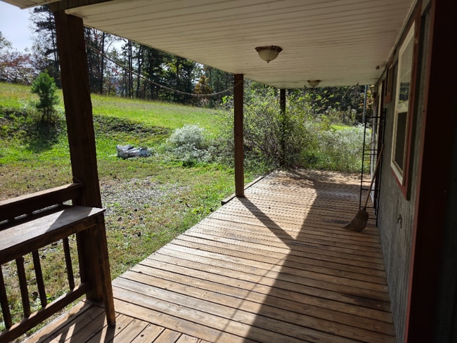 Building Photo - 52 Elkins Branch Rd