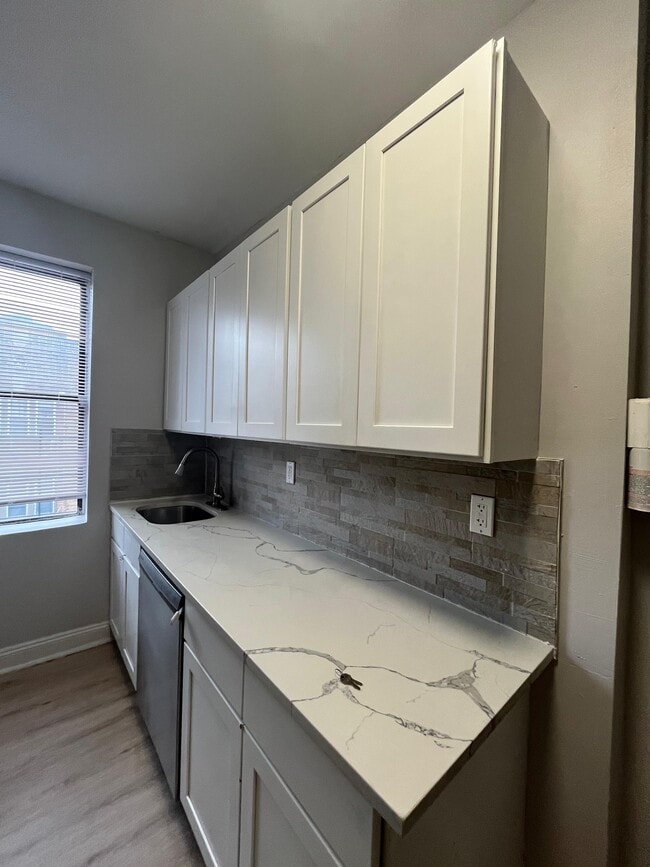 Building Photo - 5307 Palisade Ave