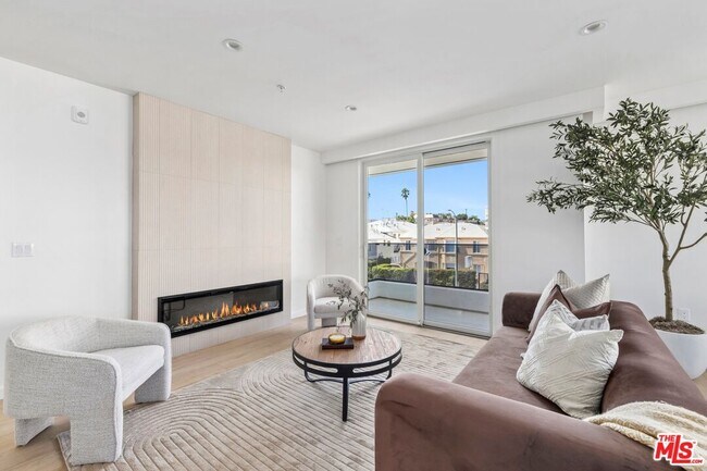 Foto del edificio - 1414 S Beverly Dr