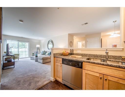 Primary Photo - 23 Boxwood Dr