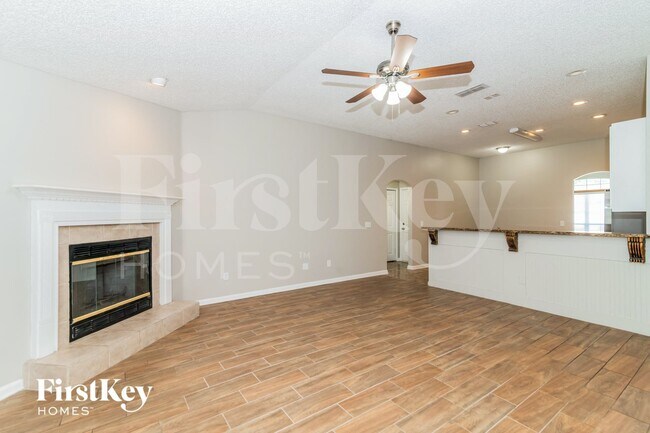 Building Photo - 8370 Watermill Blvd