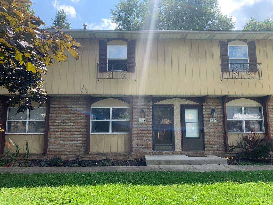 325 Cathedral Rd, Canal Fulton, OH 44614 Townhome Rentals in Canal Fulton OH