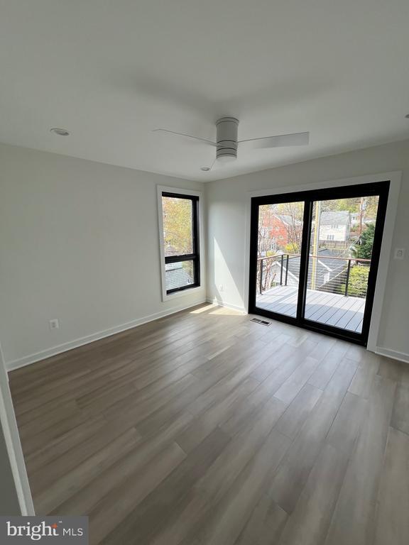 Building Photo - 2108 S Joyce St