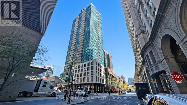 Building Photo - 1-401 Scott St