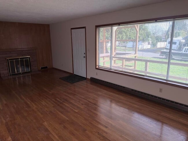 Photo - Vintage Ranch on Spacious Lot House