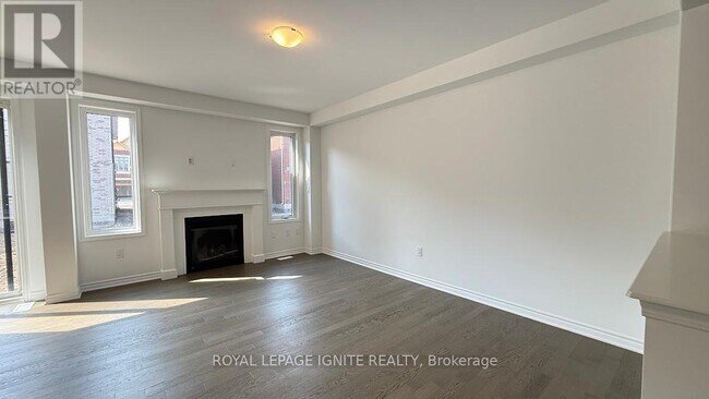 Building Photo - 1431 Whitlock Ave