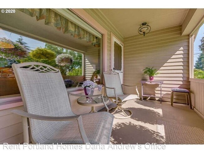 Foto del edificio - 2 br, 2 bath House - 4421 NE 78th Avenue