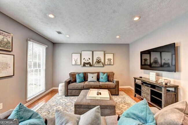 Foto del edificio - 840 Rosedale Ave SE