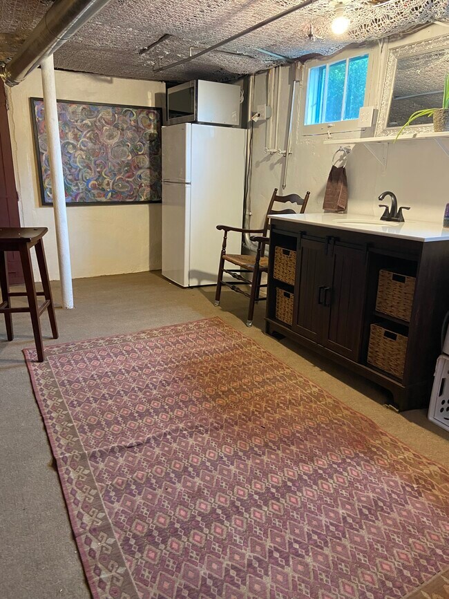 partial cooking/fridge/eating- private - 115 Mountain Ave