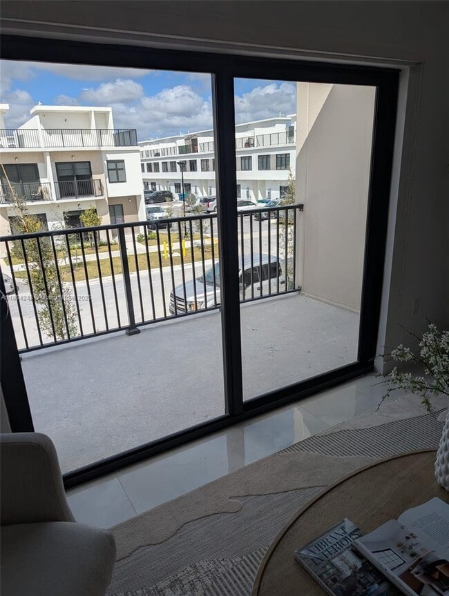Foto del edificio - 14585 SW 262nd St