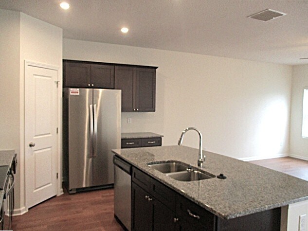 Foto del edificio - 8179 Coral Vine Ct