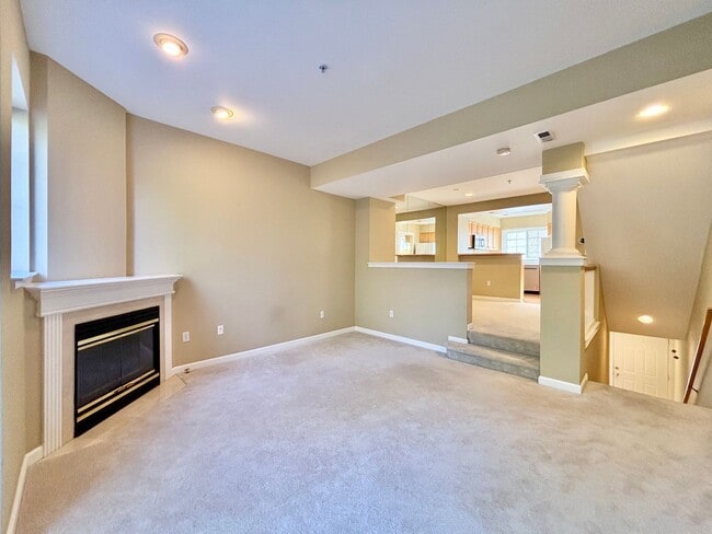 Photo - Beautiful 2bed townhome for rent in Bellevue