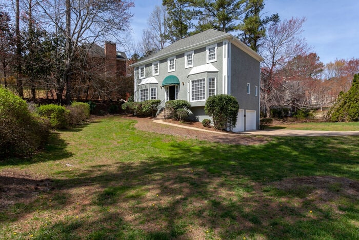 Primary Photo - 2100 Glenridge Ct, Marietta
