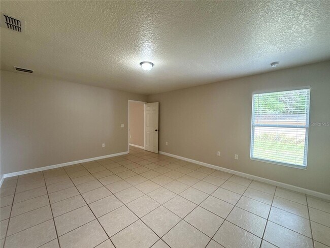 Foto del edificio - 88 Dogwood Dr Loop
