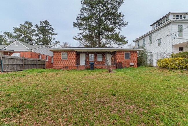 Building Photo - SECTION 8 ACCEPTED! - Cozy 2-Bedroom Home in Prime Augusta Location