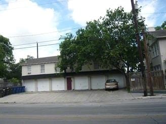 Building Photo - 1802 W Gramercy Pl
