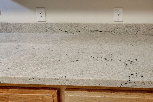 Building Photo - 1312 N Barton St