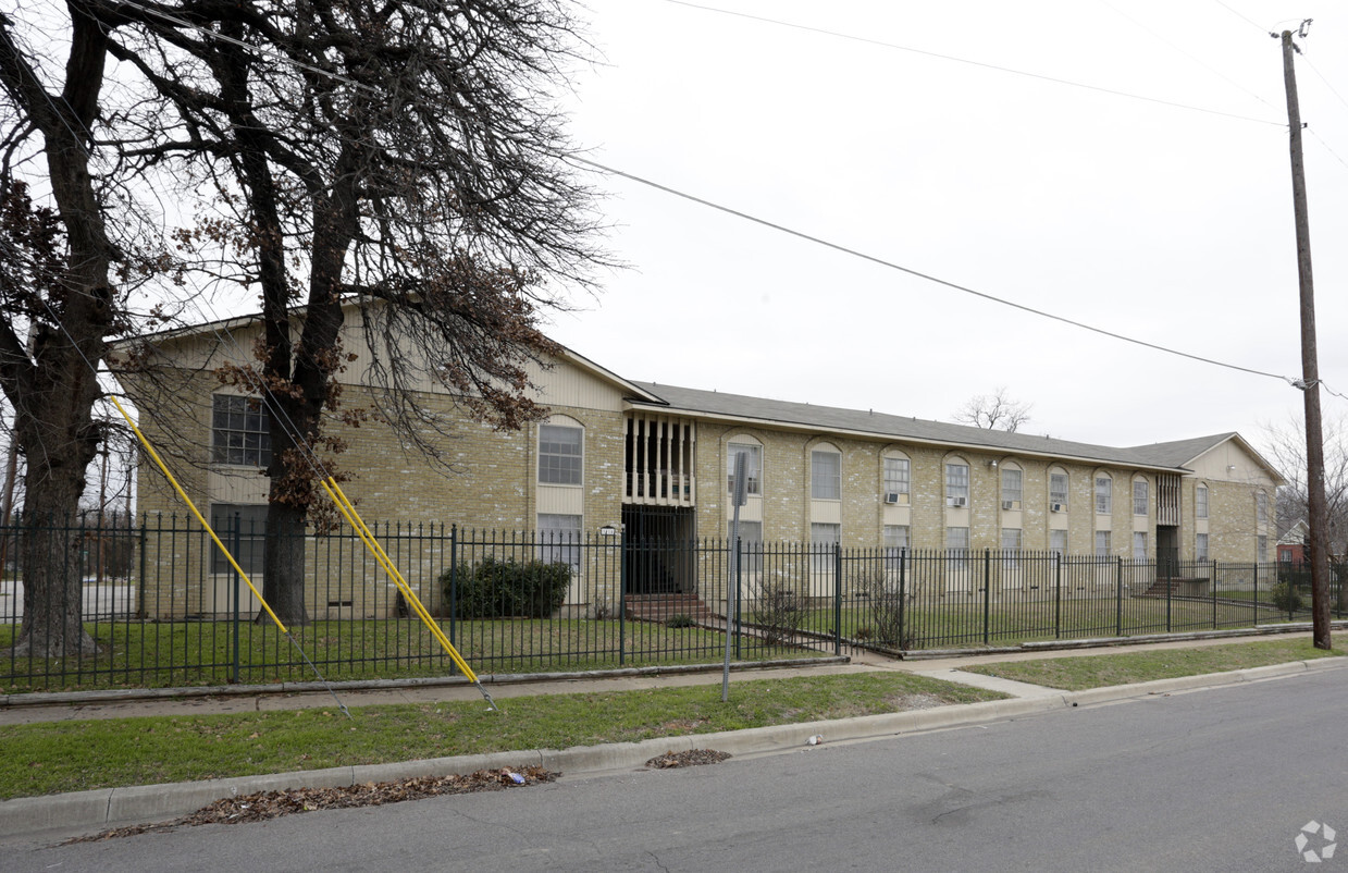 Primary Photo - Peabody Avenue Apartments