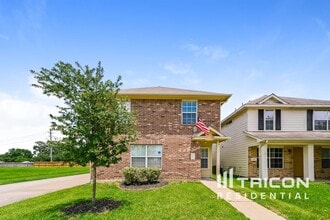 Building Photo - 6448 Mountain Pines Ln