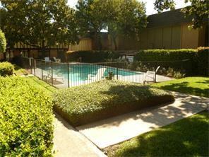 Building Photo - 7409 Shadow Hill Dr