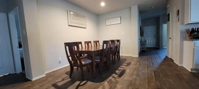 Building Photo - 22818 Panaro River Dr