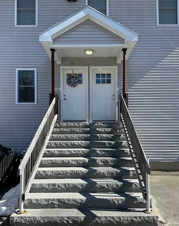 32 Rosewood Dr Unit 32B, Ipswich, MA 01938 Room for Rent in Ipswich