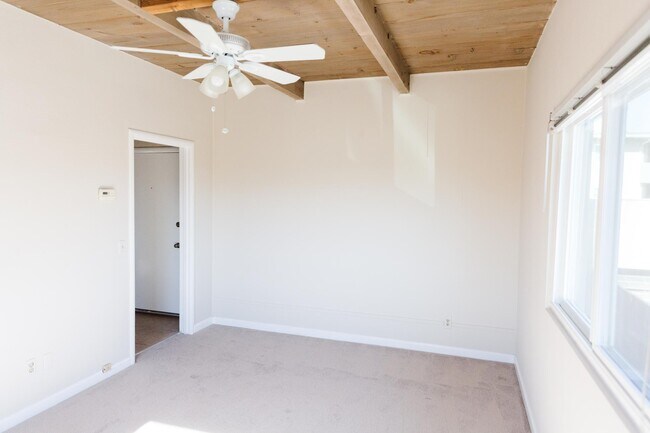 Building Photo - 1224 Belmont Ave
