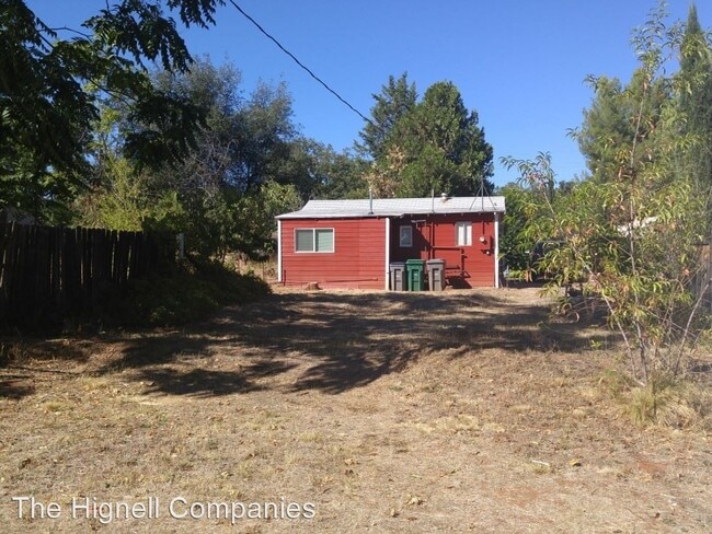 Building Photo - 1 br, 1 bath House - 4036 Fort Peck St.