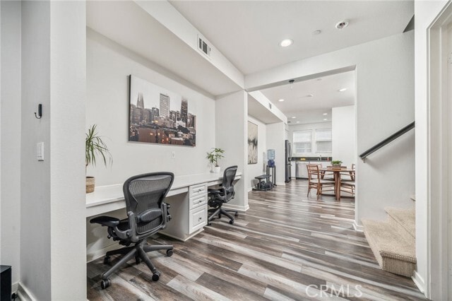 Foto del edificio - 8836 Jacaranda Ave